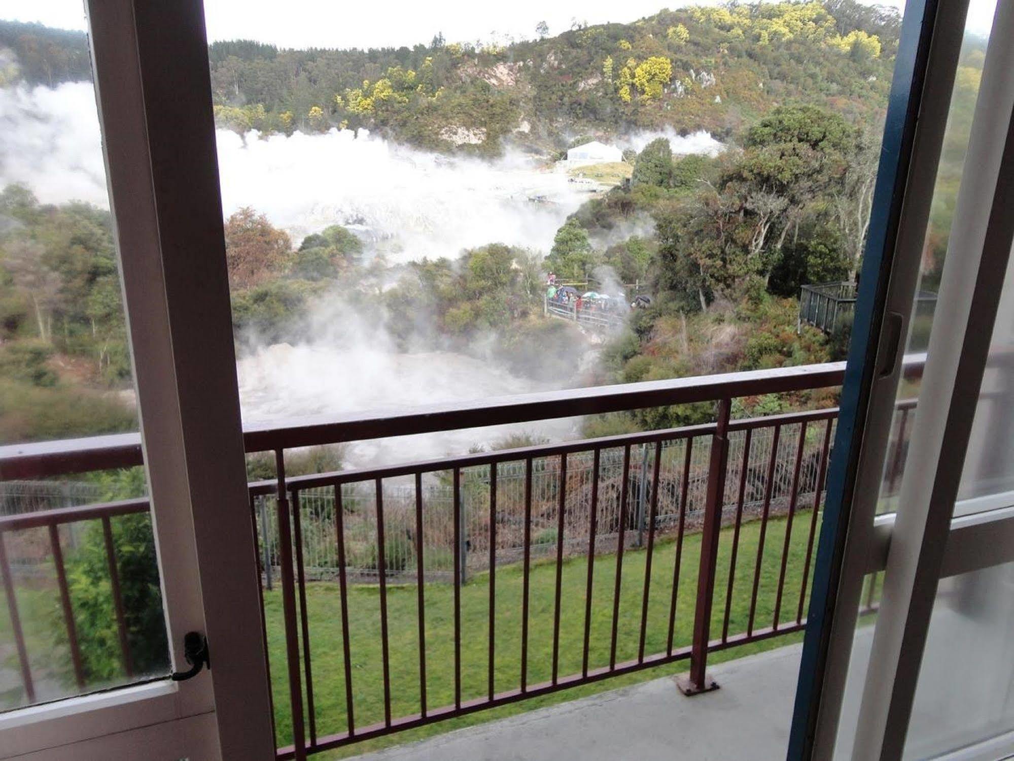 Silver Oaks Hotel - Geyserland Rotorua Dış mekan fotoğraf